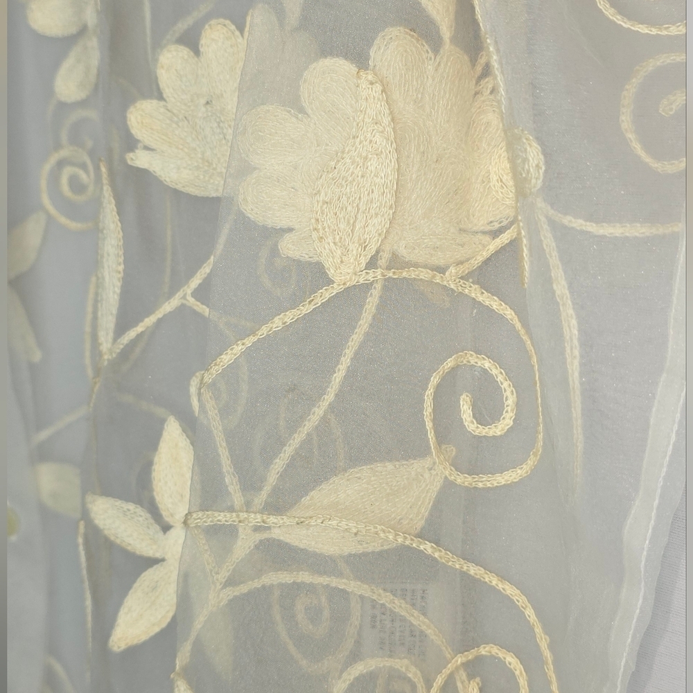 Reflections by Spiegel Cream Floral Sheer Blouse Button Down Shirt Top Size S - Picture 2 of 5